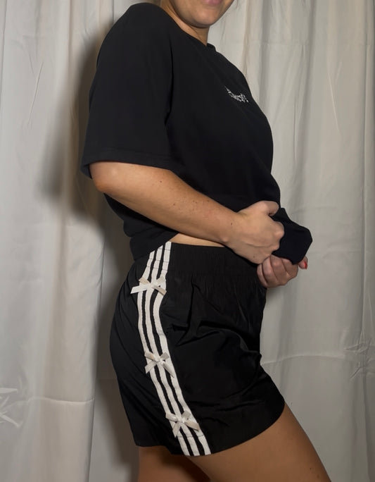 Sidetracked Bow-Tie Shortie